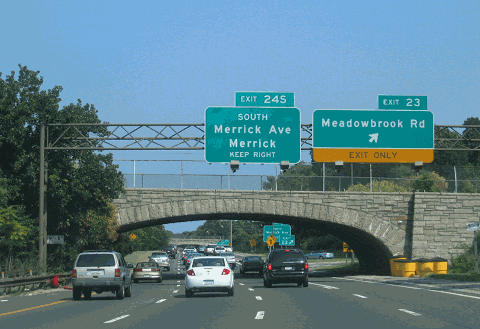 File:Heckscher State Parkway Exit 44E.jpg - Wikipedia